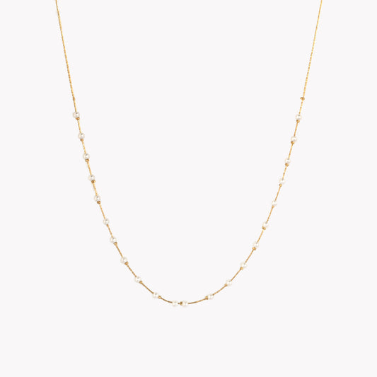 Steel necklace with white pearls